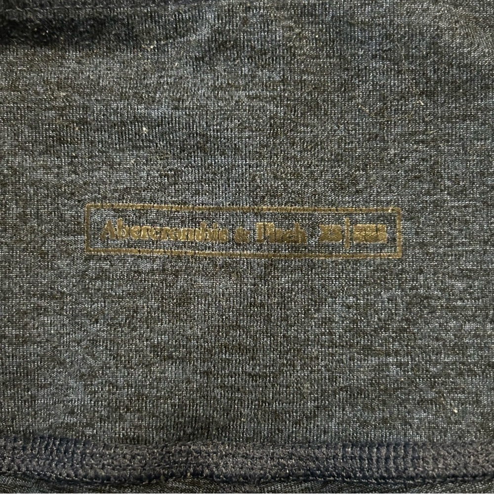 Abercrombie & Fitch Women's Blue Ripped Leggings, Extra Small - Picture 3 of 5